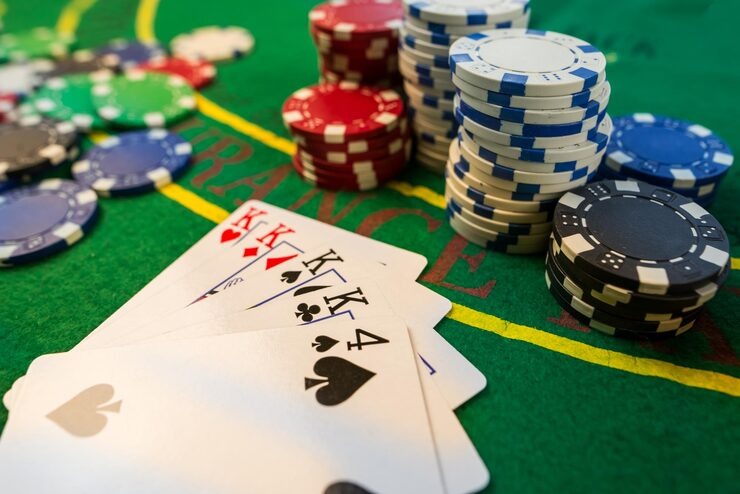 cicak togel mobile app interface showing live dealer table on Android phone